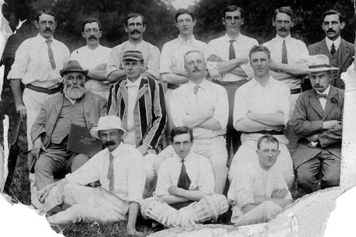 old_cricket_team.jpg